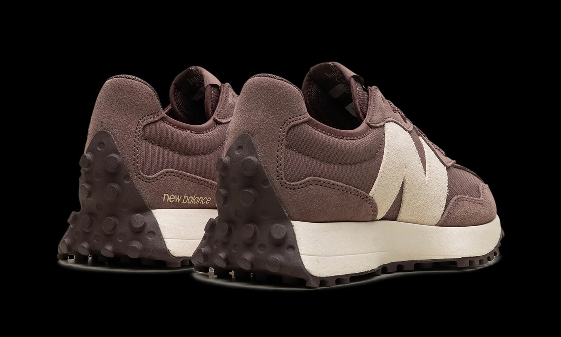 New Balance 327 WMNS "Black Fig" WS327FA