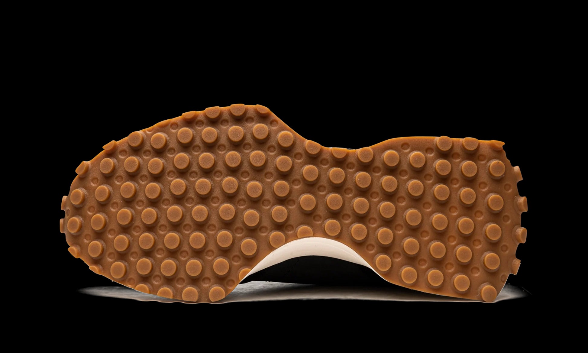 New Balance 327 WMNS "Black / Gum" WS327LB