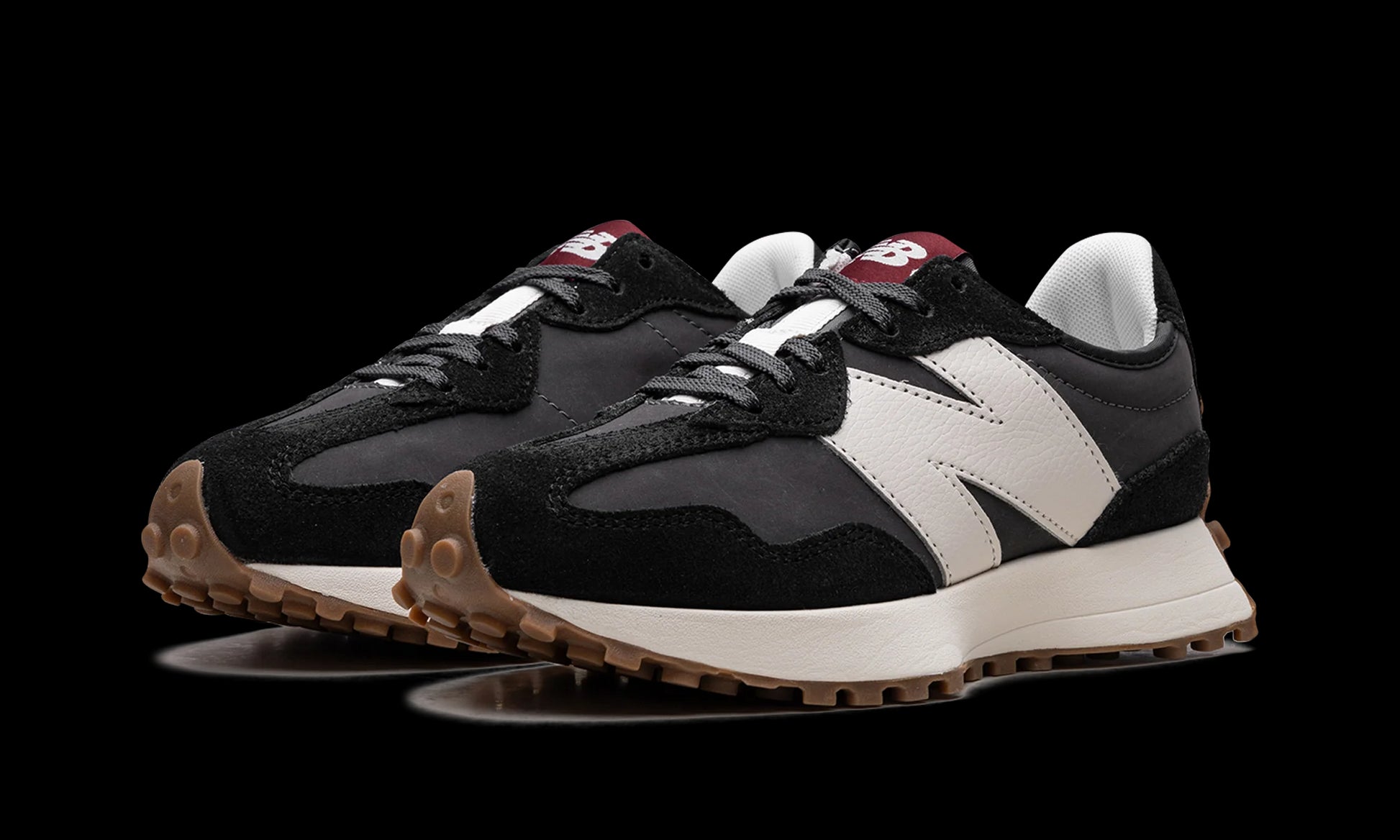 New Balance 327 WMNS "Black Moonbeam" WS327KC