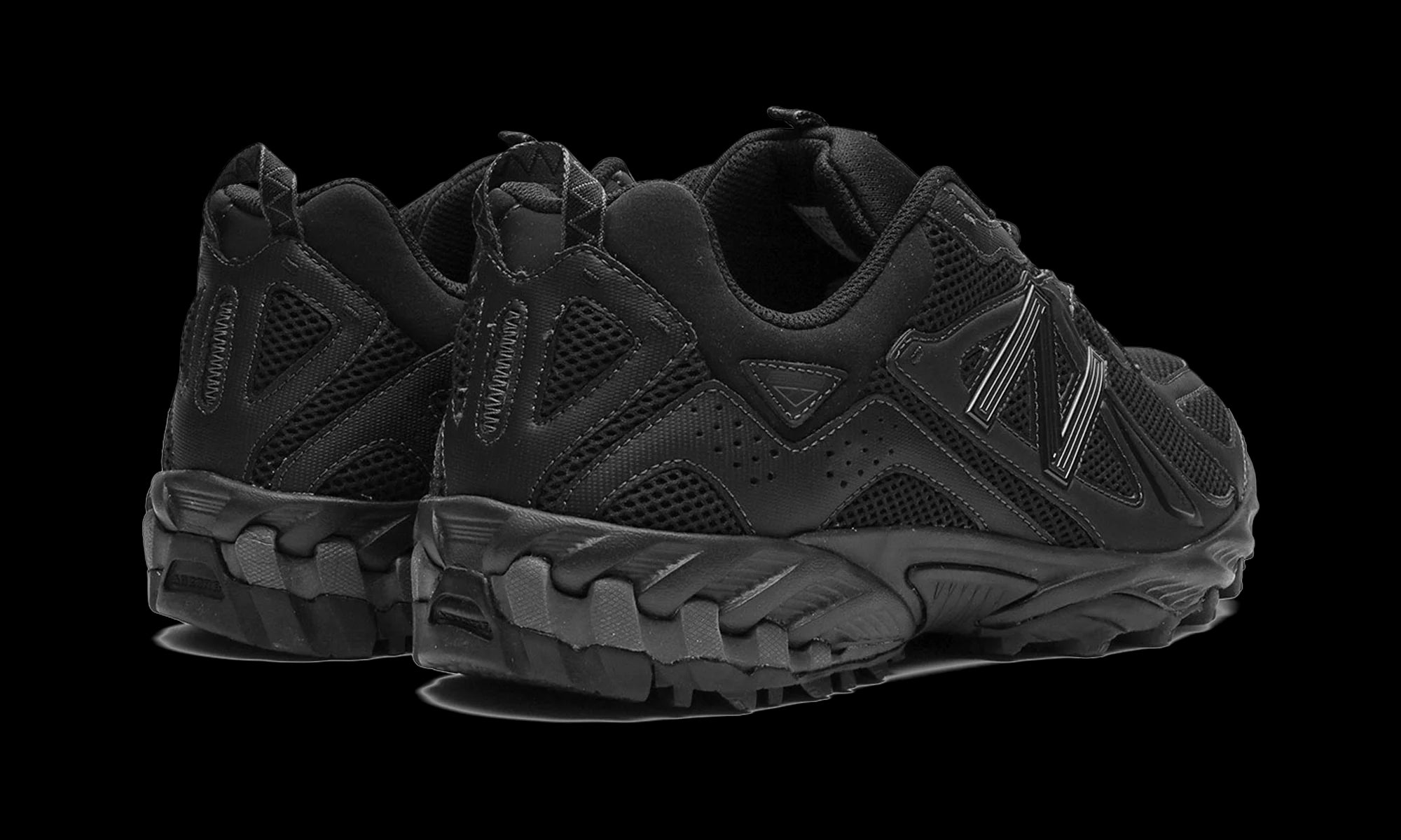 New Balance 610T "Triple Black" ML610TBB