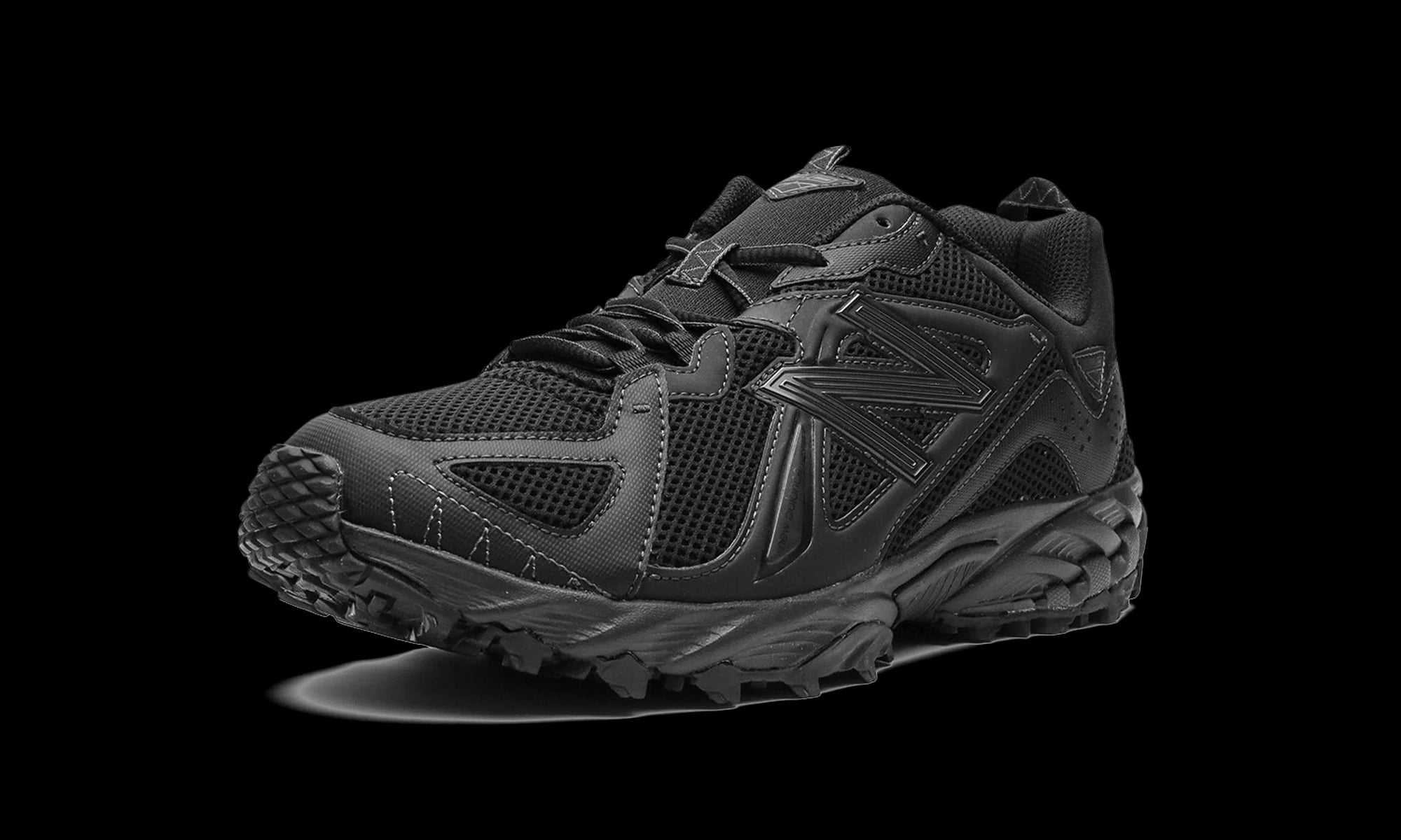 New Balance 610T "Triple Black" ML610TBB