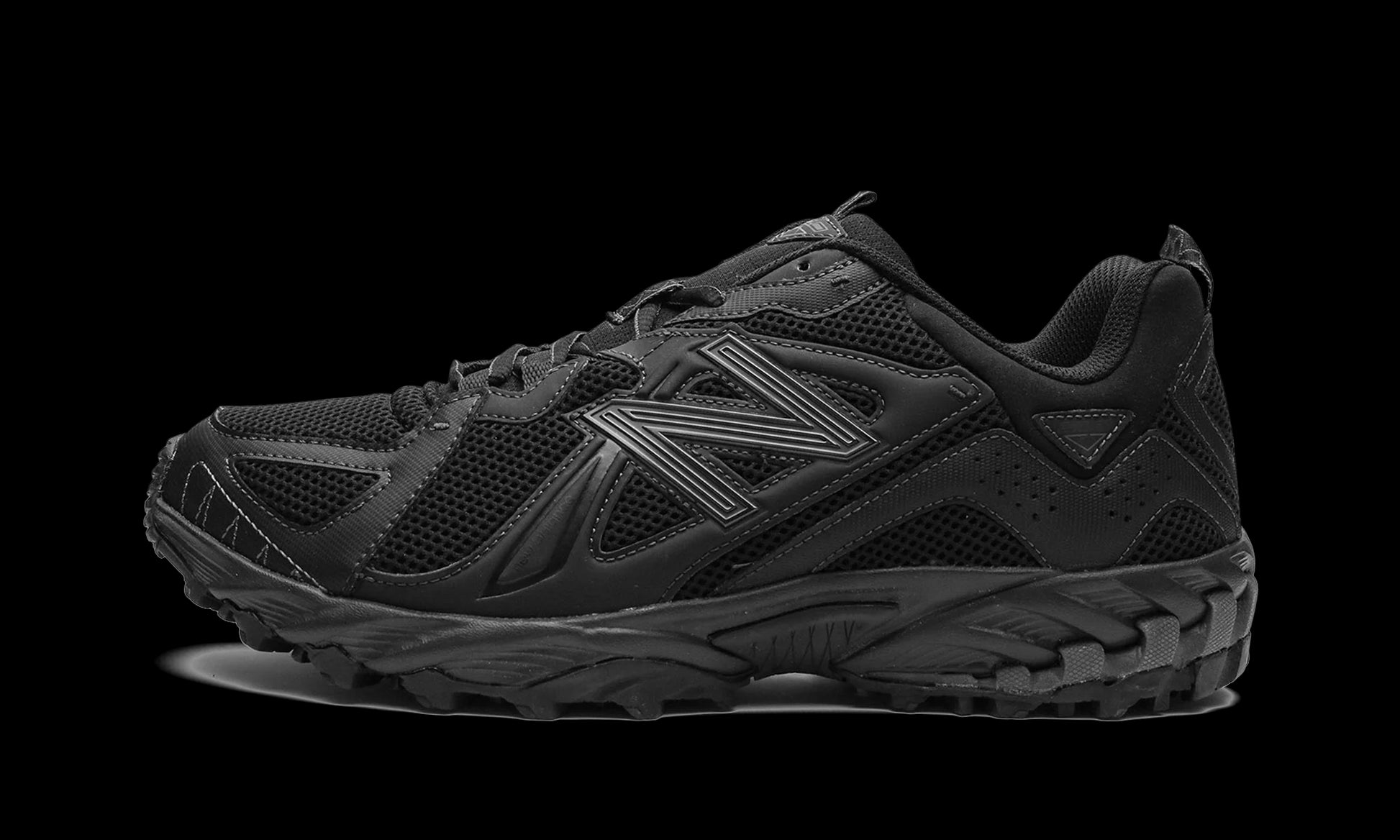 New Balance 610T "Triple Black" ML610TBB