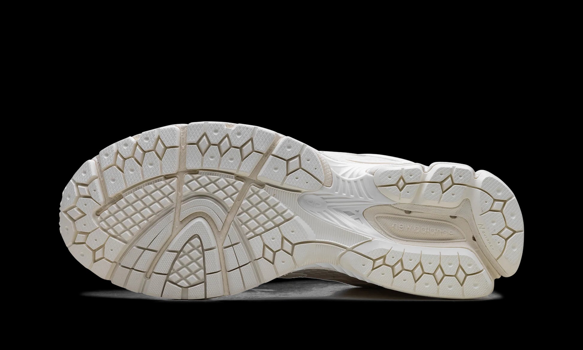 New Balance 860v2 "Aimé Leon Dore - Cream" ML860AH2