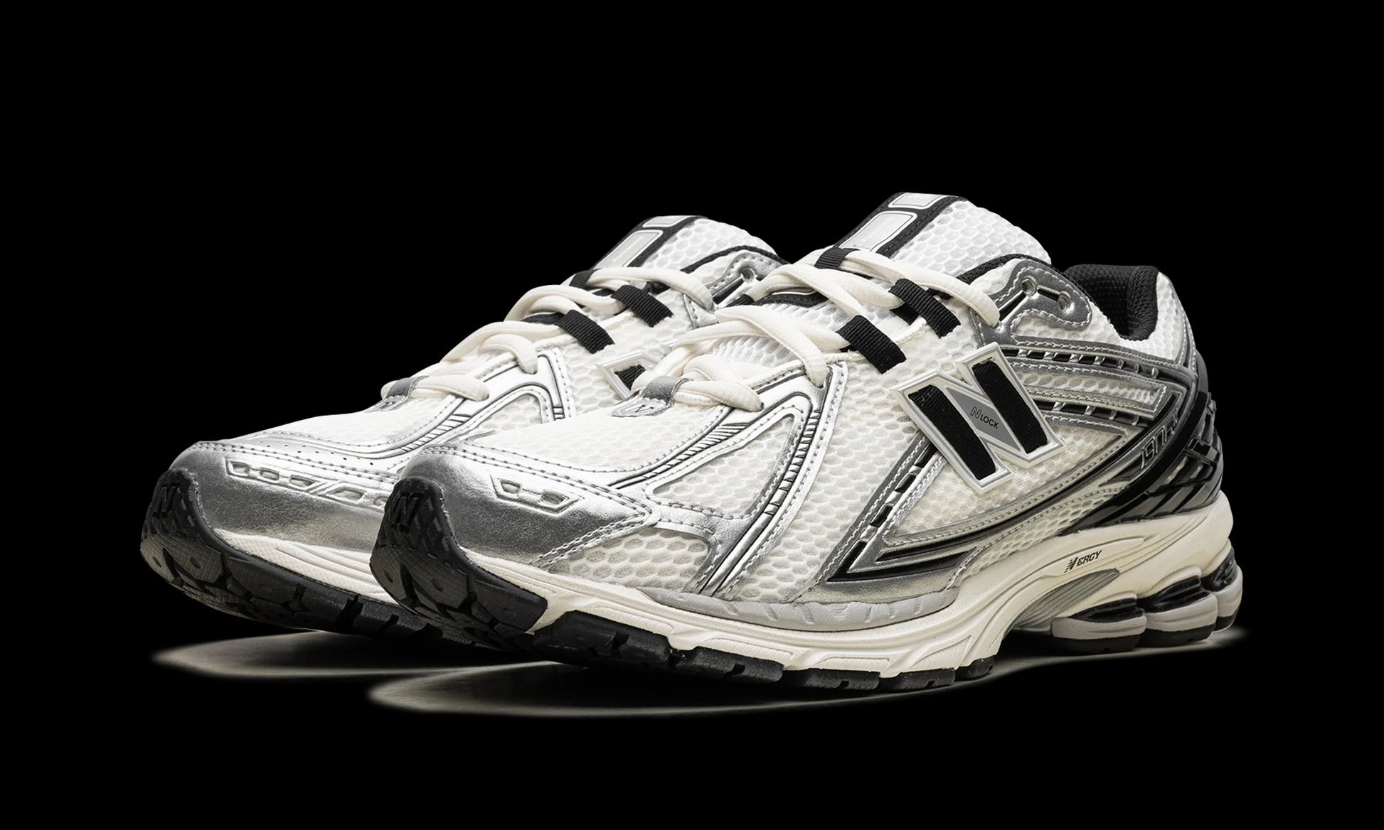 New Balance M1906 "METALLIC SILVER" M1906RER