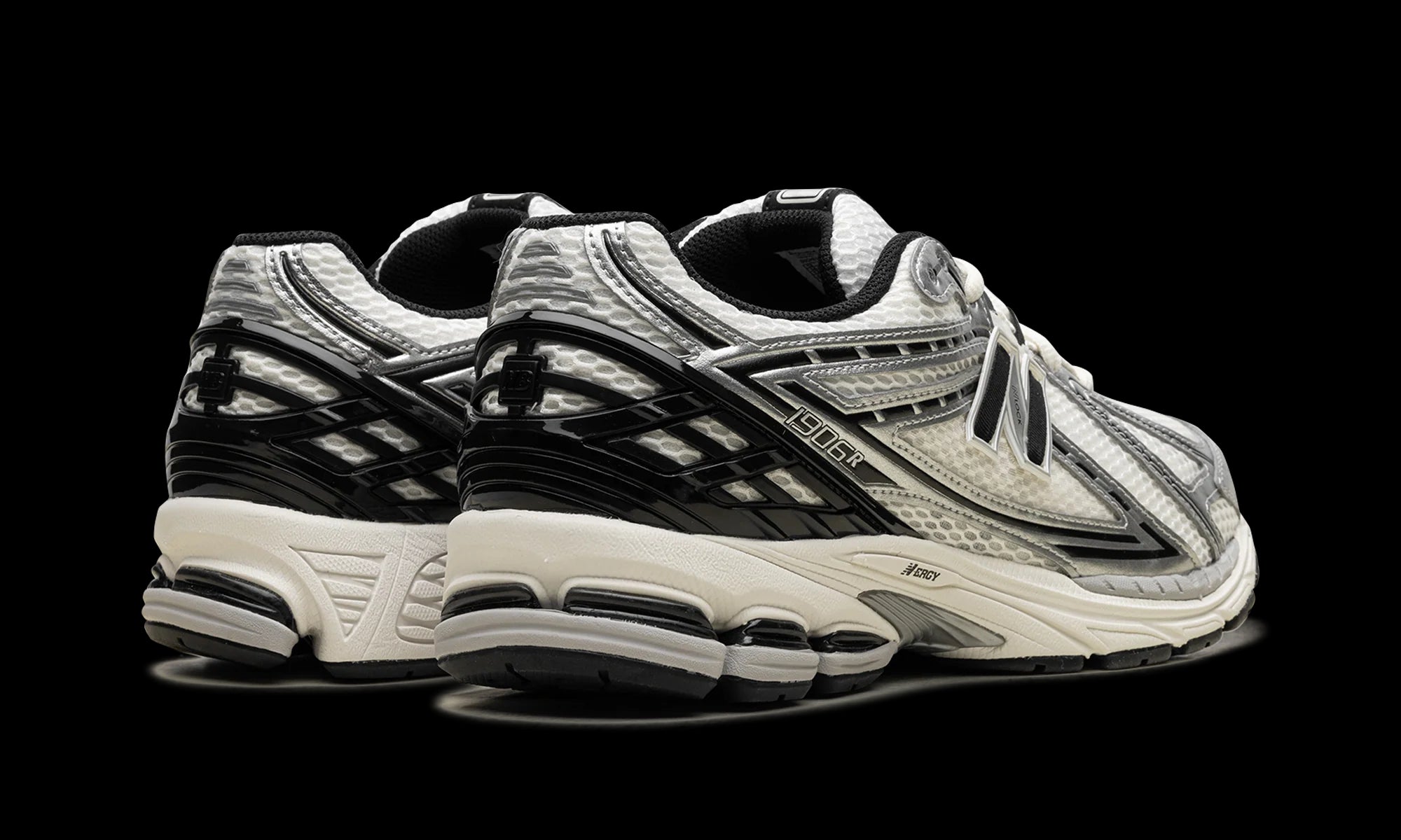 New Balance M1906 "METALLIC SILVER" M1906RER