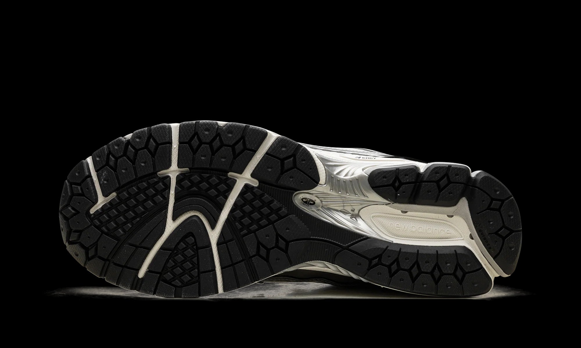 New Balance M1906 "METALLIC SILVER" M1906RER