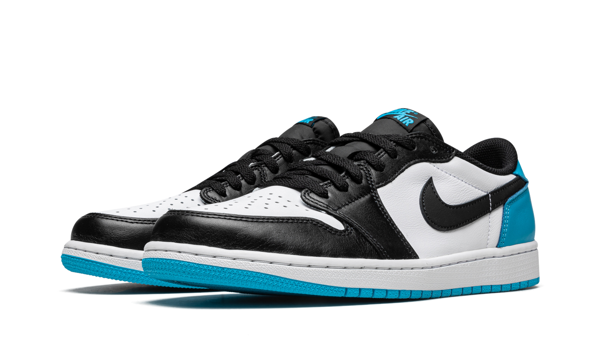 Nike Air Jordan 1 Low OG "UNC" CZ0790 104