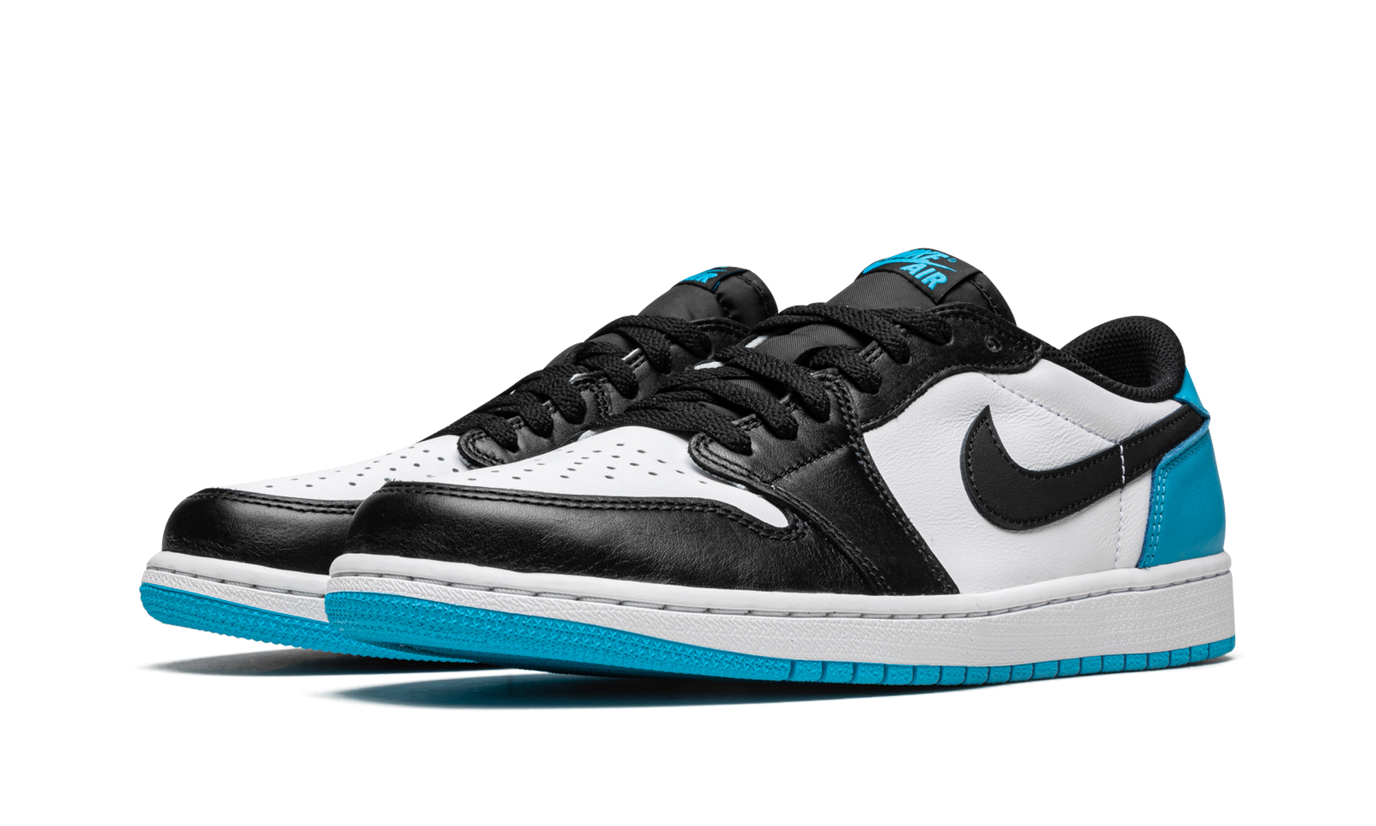 Nike Air Jordan 1 Low OG "UNC" CZ0790 104
