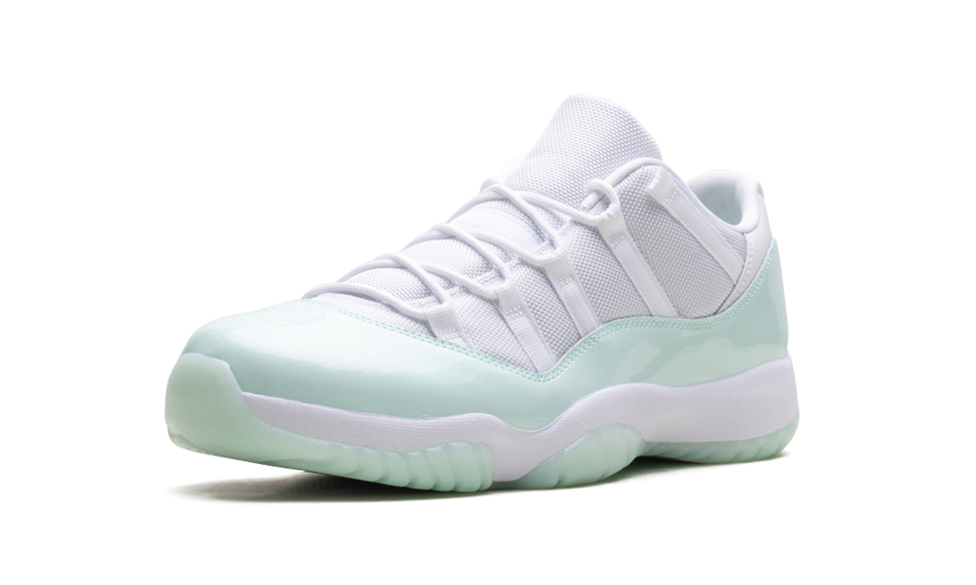 Nike Air Jordan 11 Low WMNS "Igloo" AH7860 103