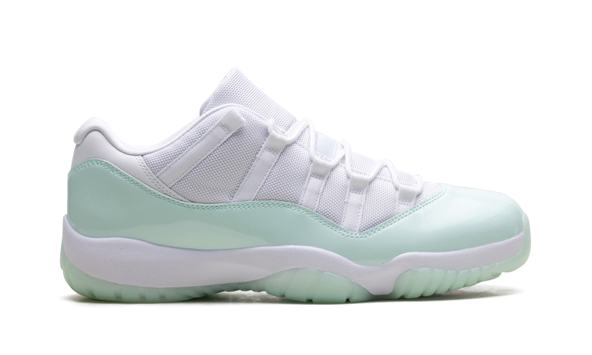 Nike Air Jordan 11 Low WMNS "Igloo" AH7860 103