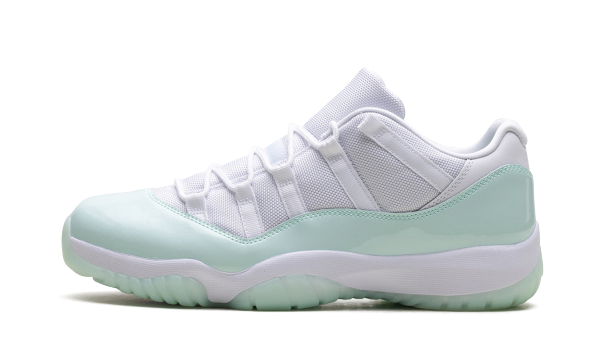 Nike Air Jordan 11 Low WMNS "Igloo" AH7860 103