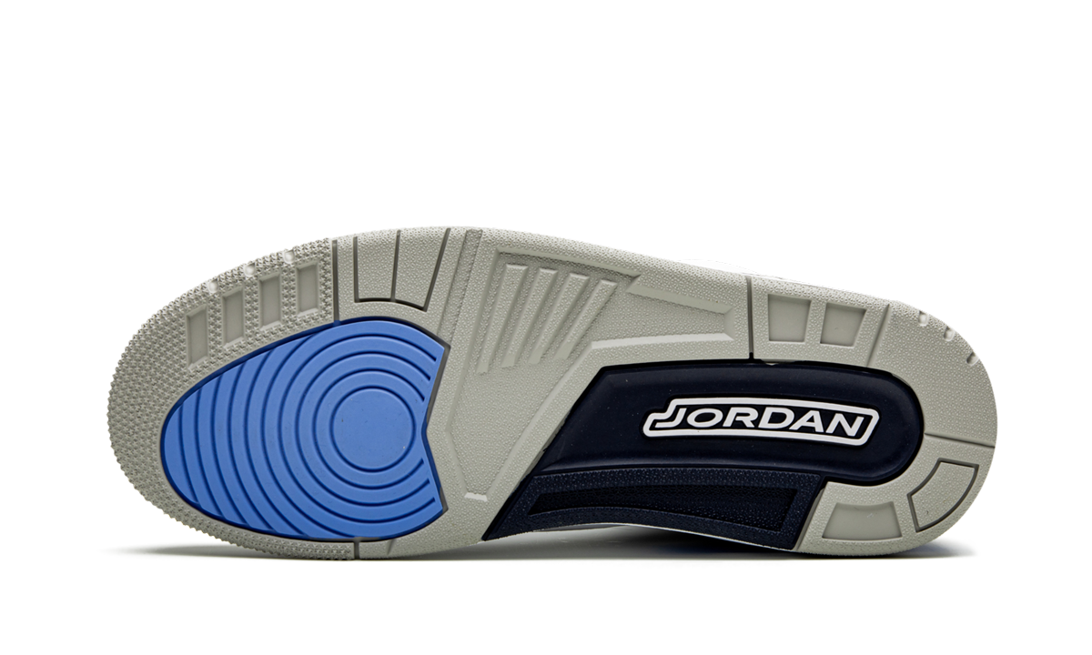 Nike Air Jordan 3 Retro "UNC" CT8532 104