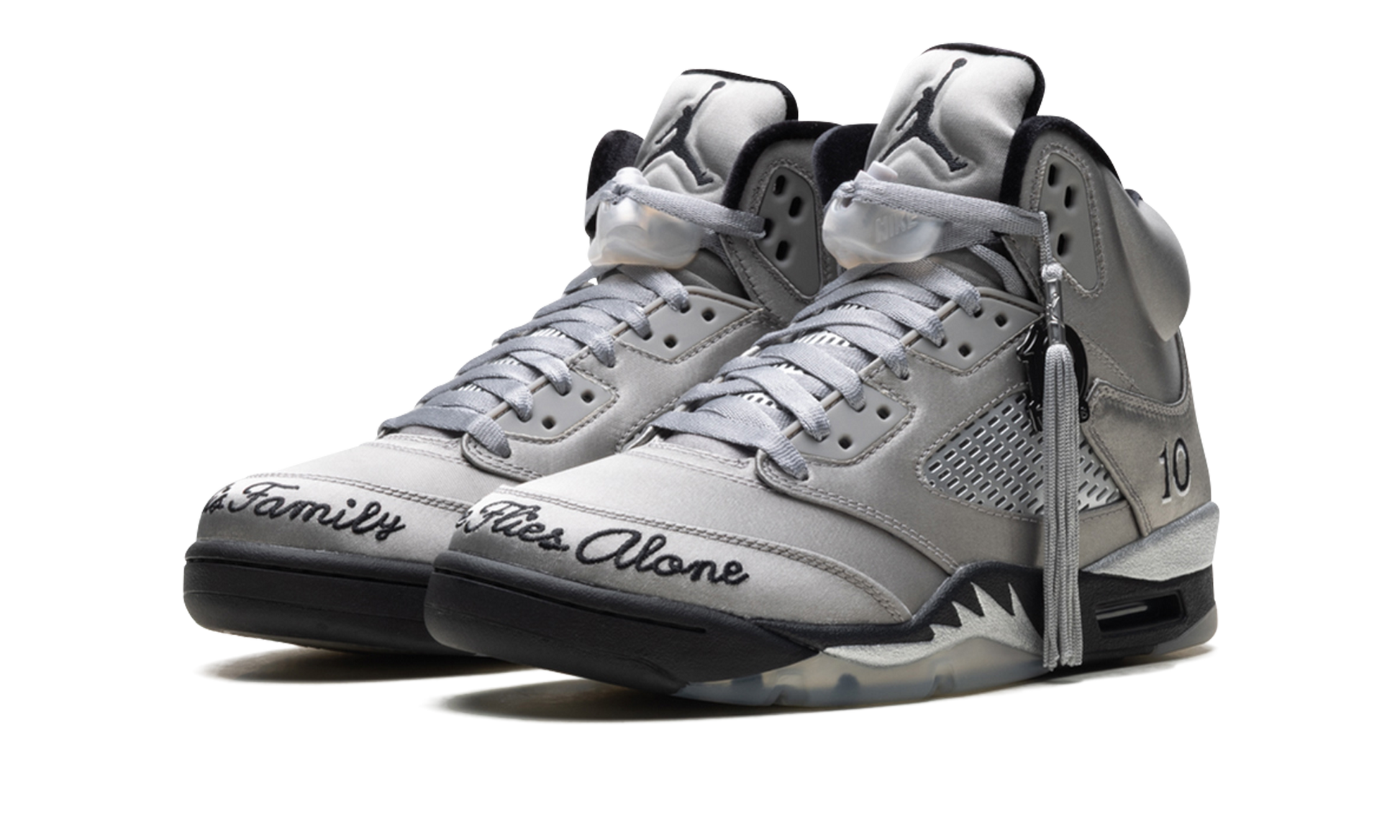 Nike Air Jordan 5 Retro WMNS "Wings (2025)" IO2038 001