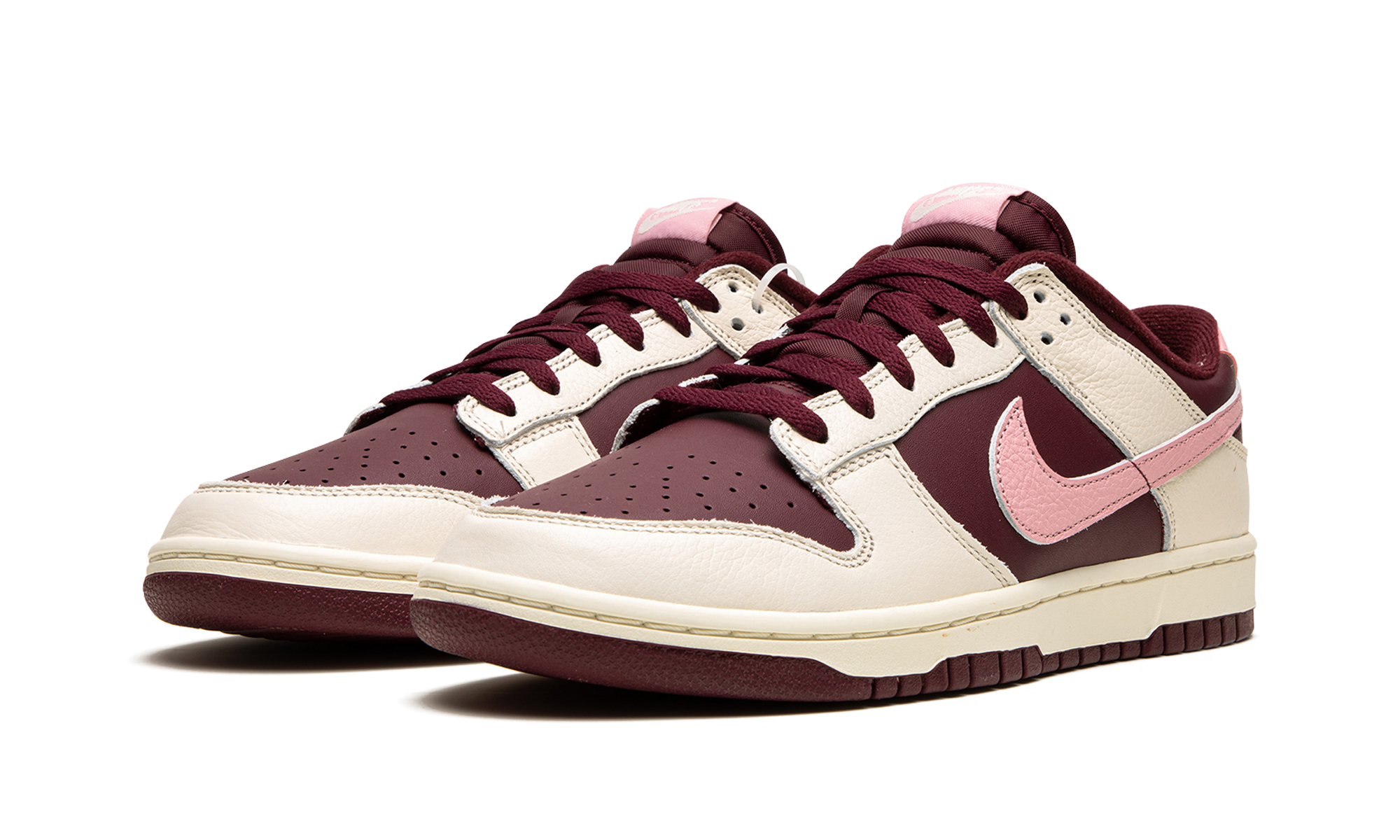 Nike Dunk Low Retro PRM "Valentine's Day 2023" DR9705 100