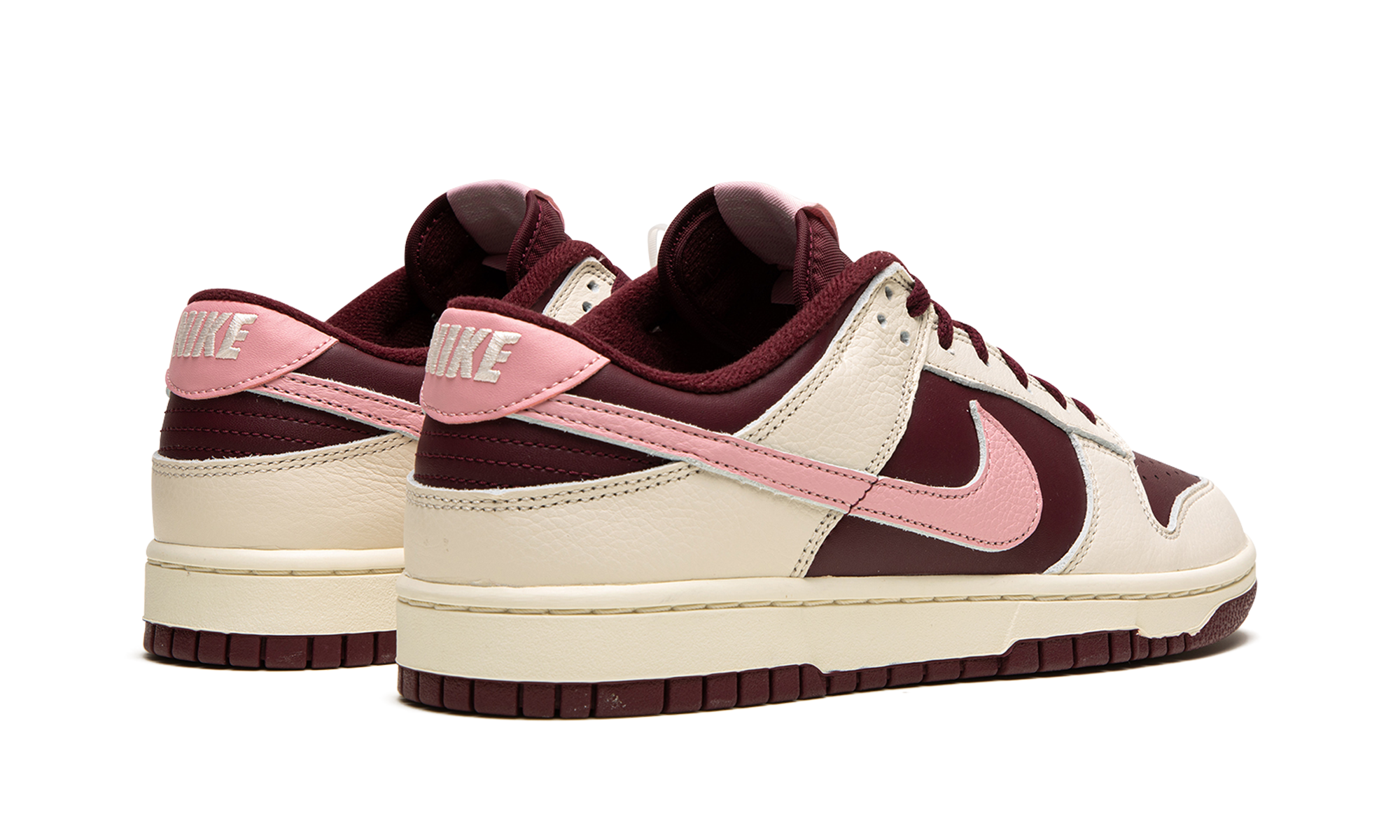 Nike Dunk Low Retro PRM "Valentine's Day 2023" DR9705 100