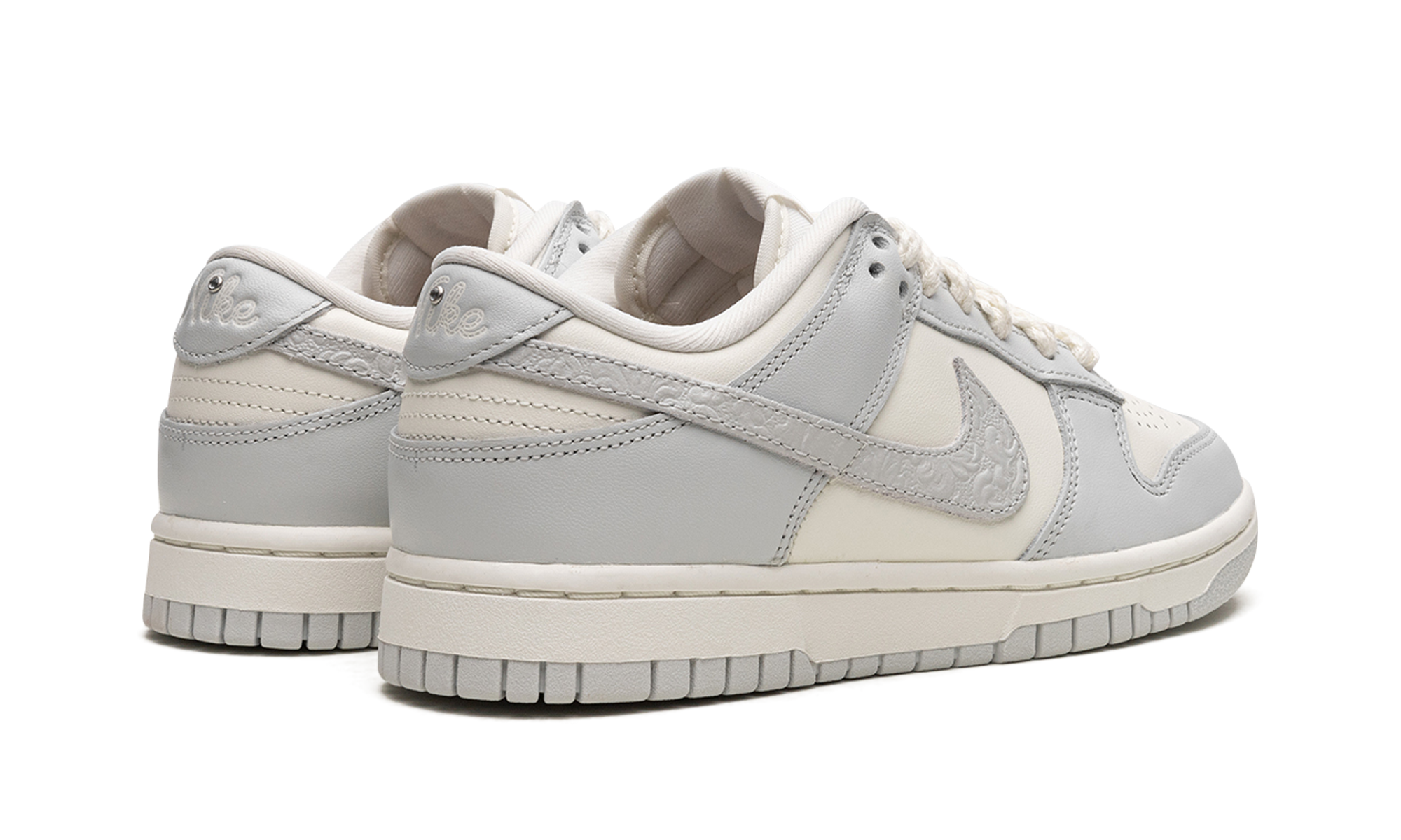 Nike DUNK LOW WMNS "Needlework" FJ4553 133