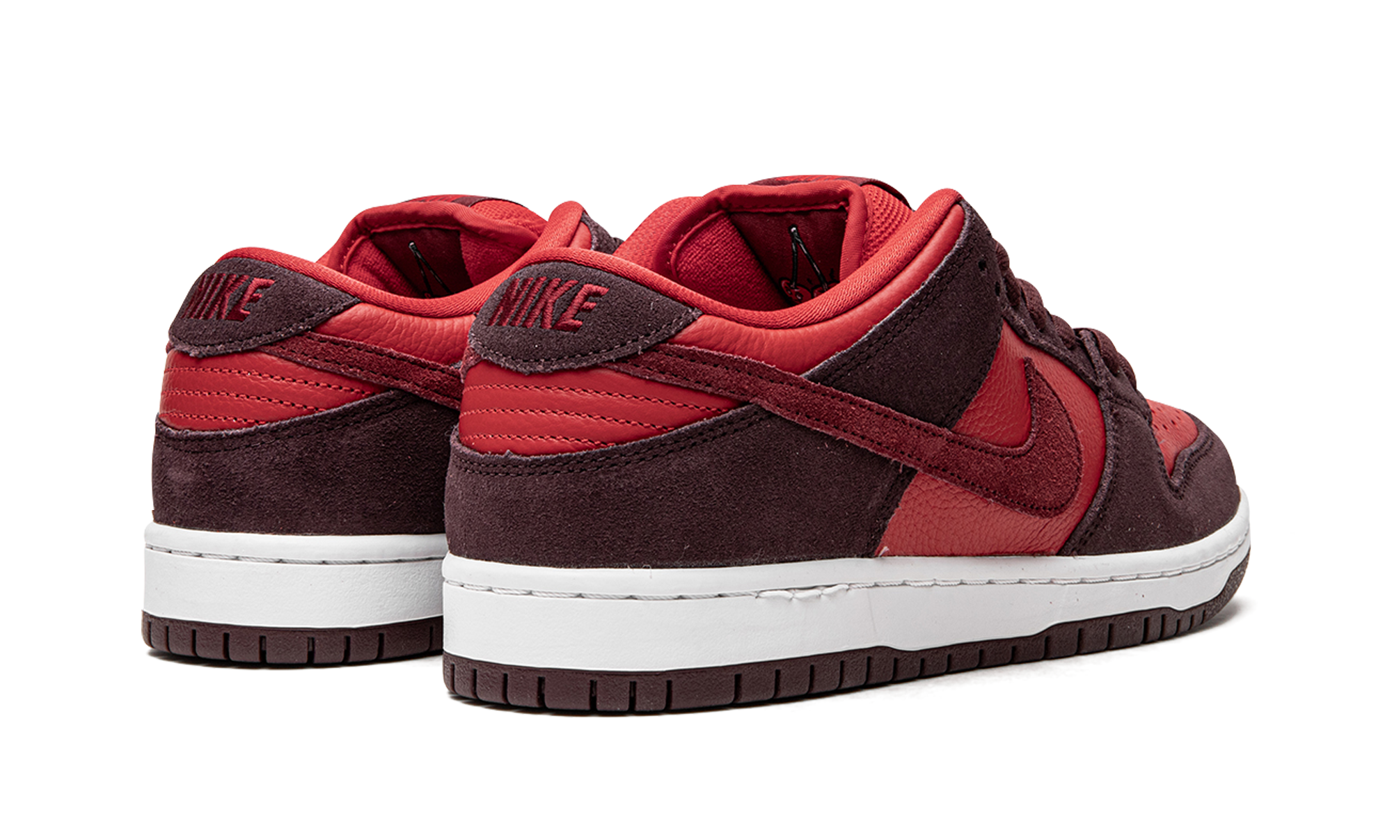 Nike SB Dunk Low "Cherry" DM0807 600