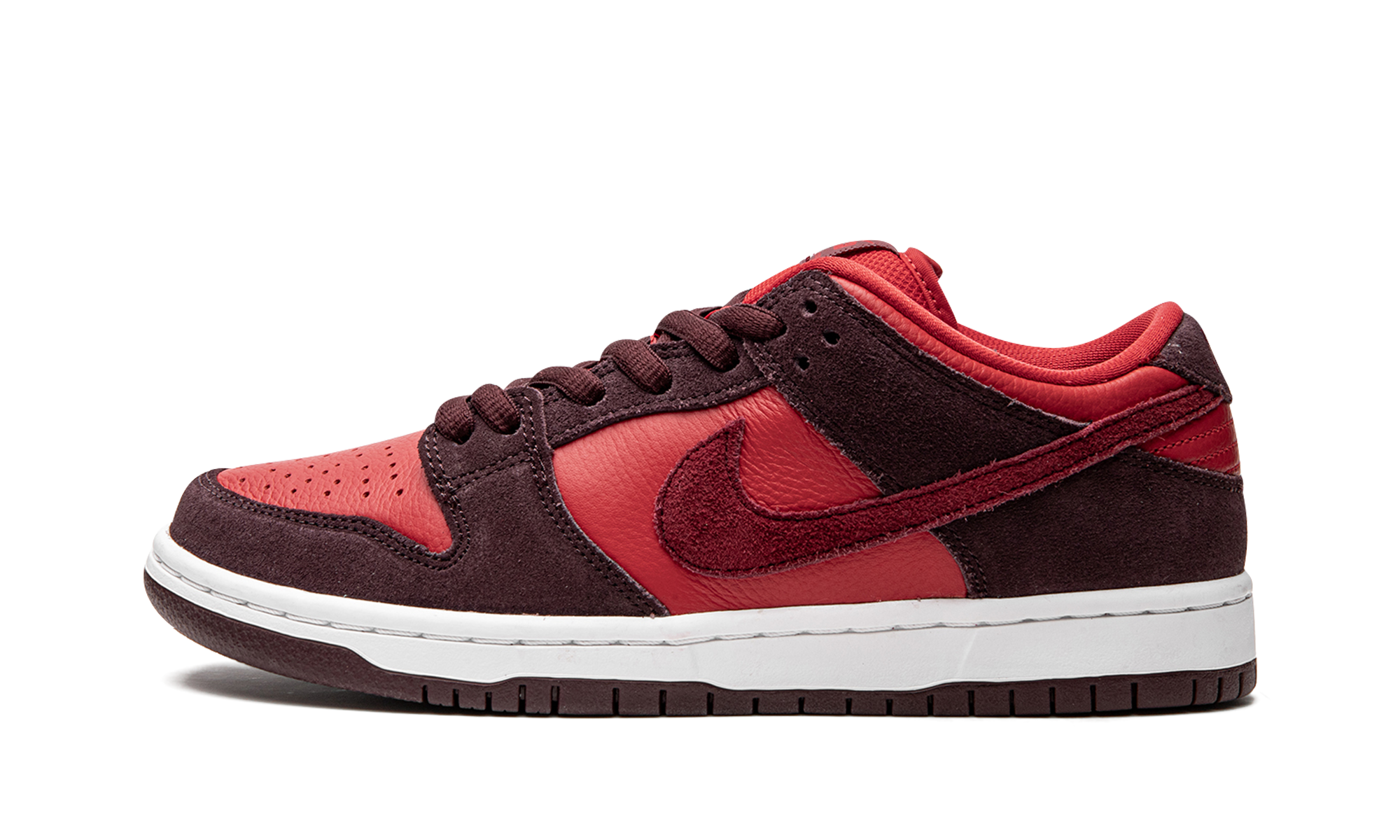 Nike SB Dunk Low "Cherry" DM0807 600