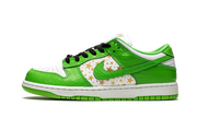 Nike SB Dunk Low "Supreme - Stars - Mean Green" DH3228 101