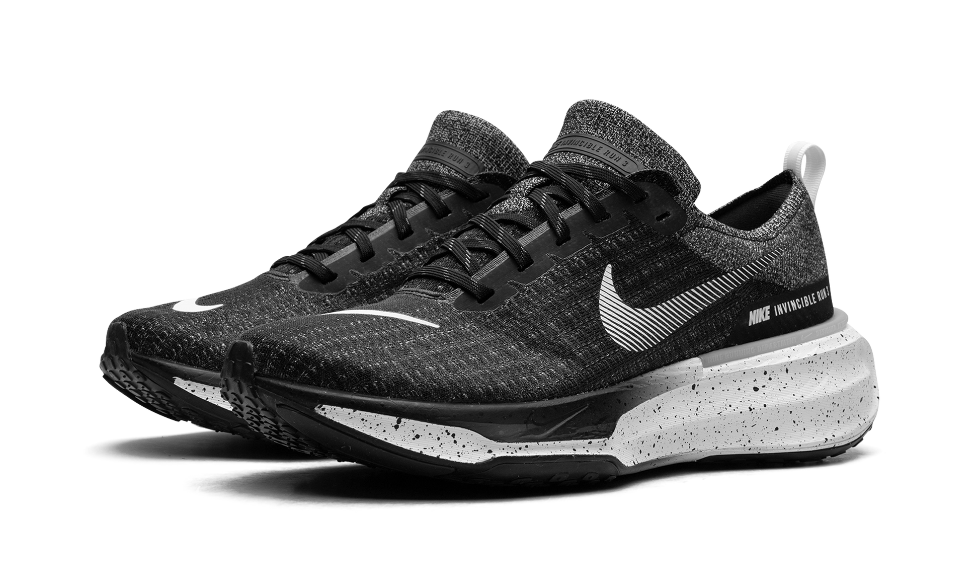 Nike ZoomX Invincible Run Flyknit 3 "Oreo" DR2615 002