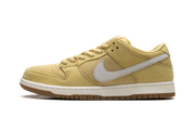Sb Dunk Low "saturn Gold" - 1
