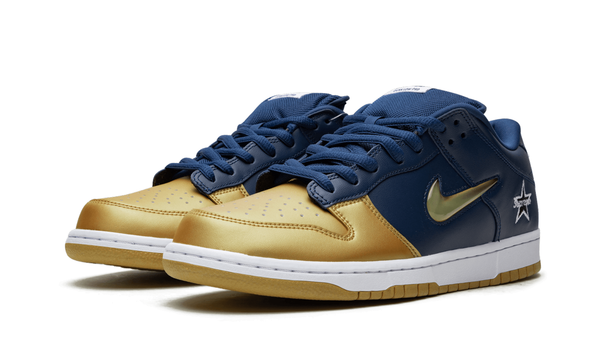 Sb Dunk Low "supreme - Jewel Swoosh Gold/navy" - 2