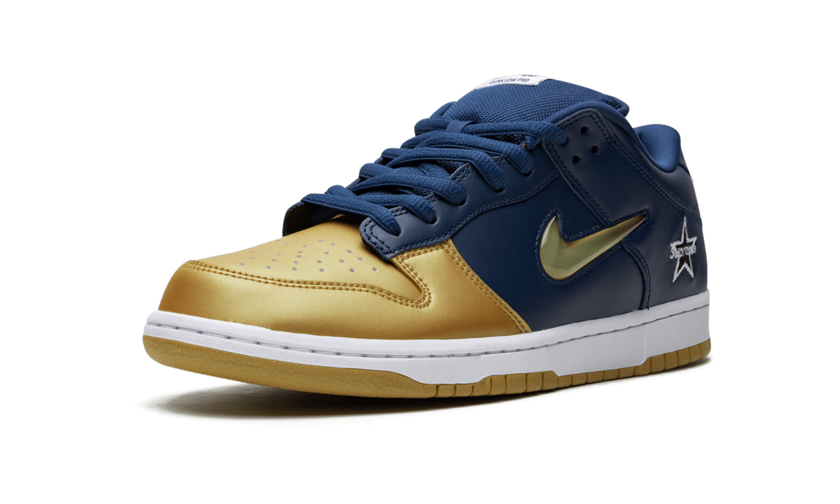 Sb Dunk Low "supreme - Jewel Swoosh Gold/navy" - 4