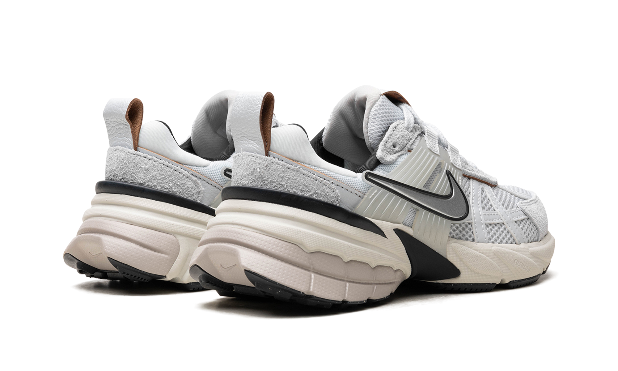 V2k Run Wmns "pure Platinum / Chrome" - 3
